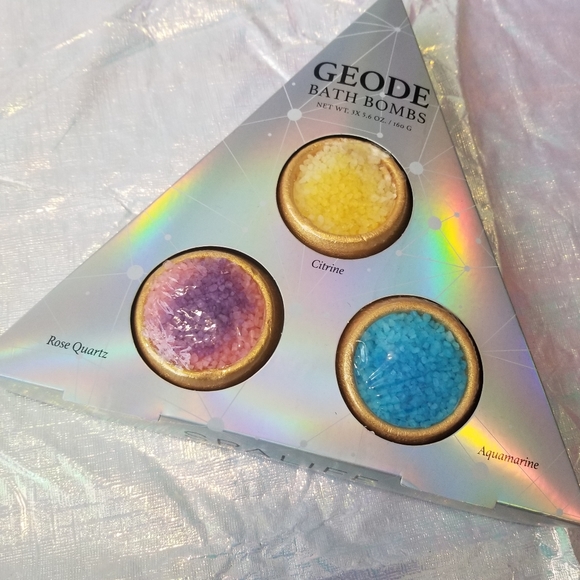 Gem Bath Bombs - Picture 4 of 5